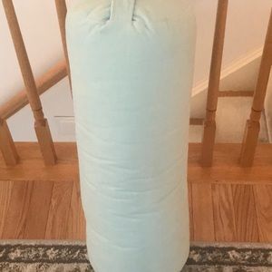🧘🏻‍♀️ RARE 🩵 Baby Blue 🩵 MANDUKA airCORE Round Yoga Bolster Pillow "Glacier"